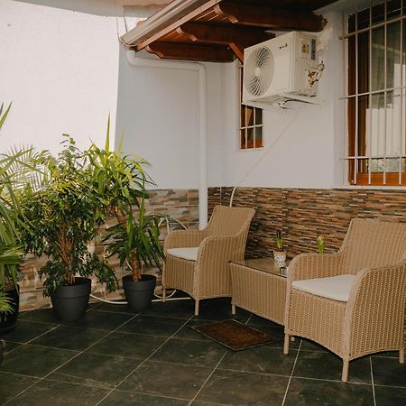 טיראנה Peaceful Villa In New Bazaar מראה חיצוני תמונה