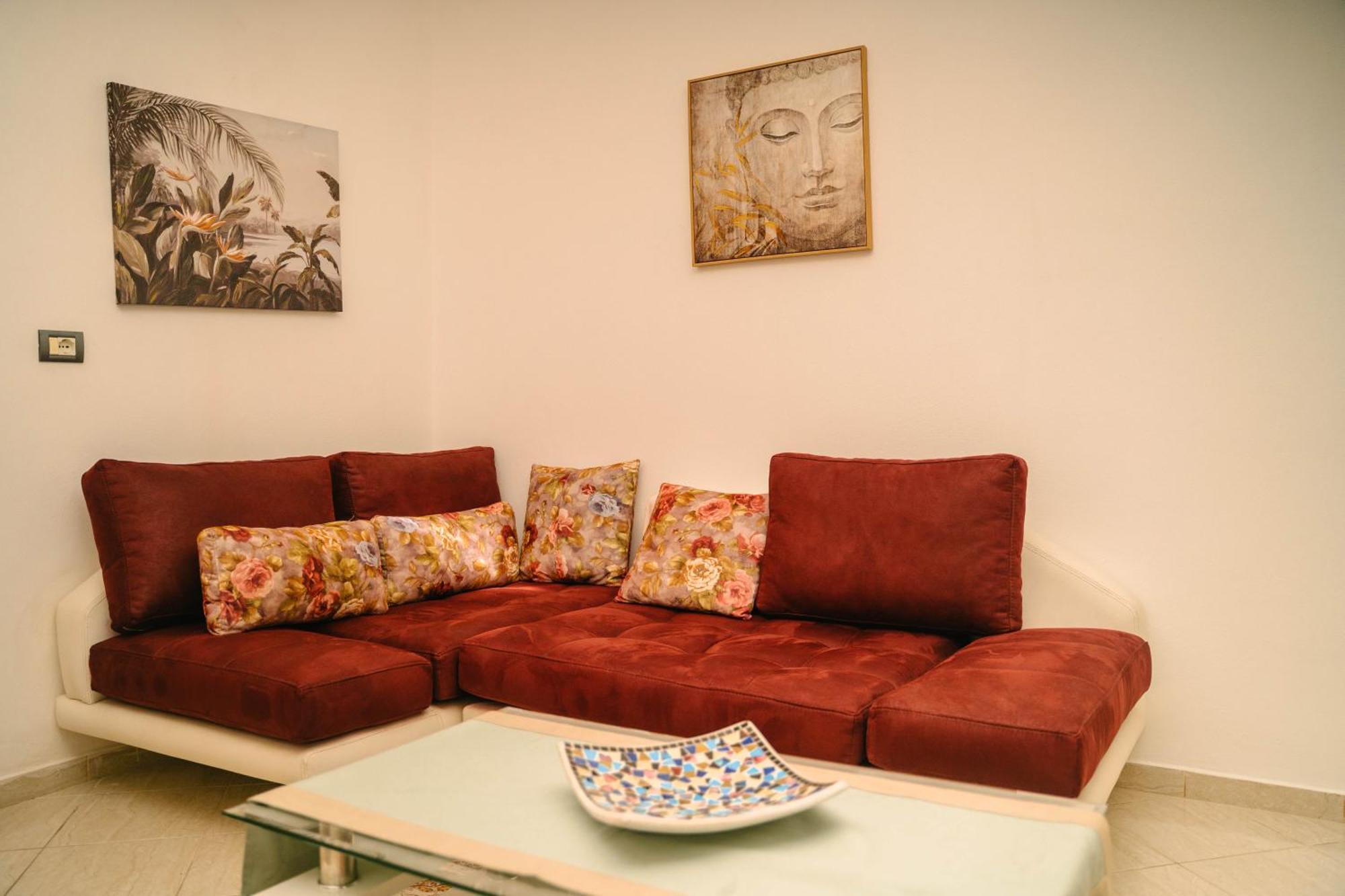 טיראנה Peaceful Villa In New Bazaar מראה חיצוני תמונה