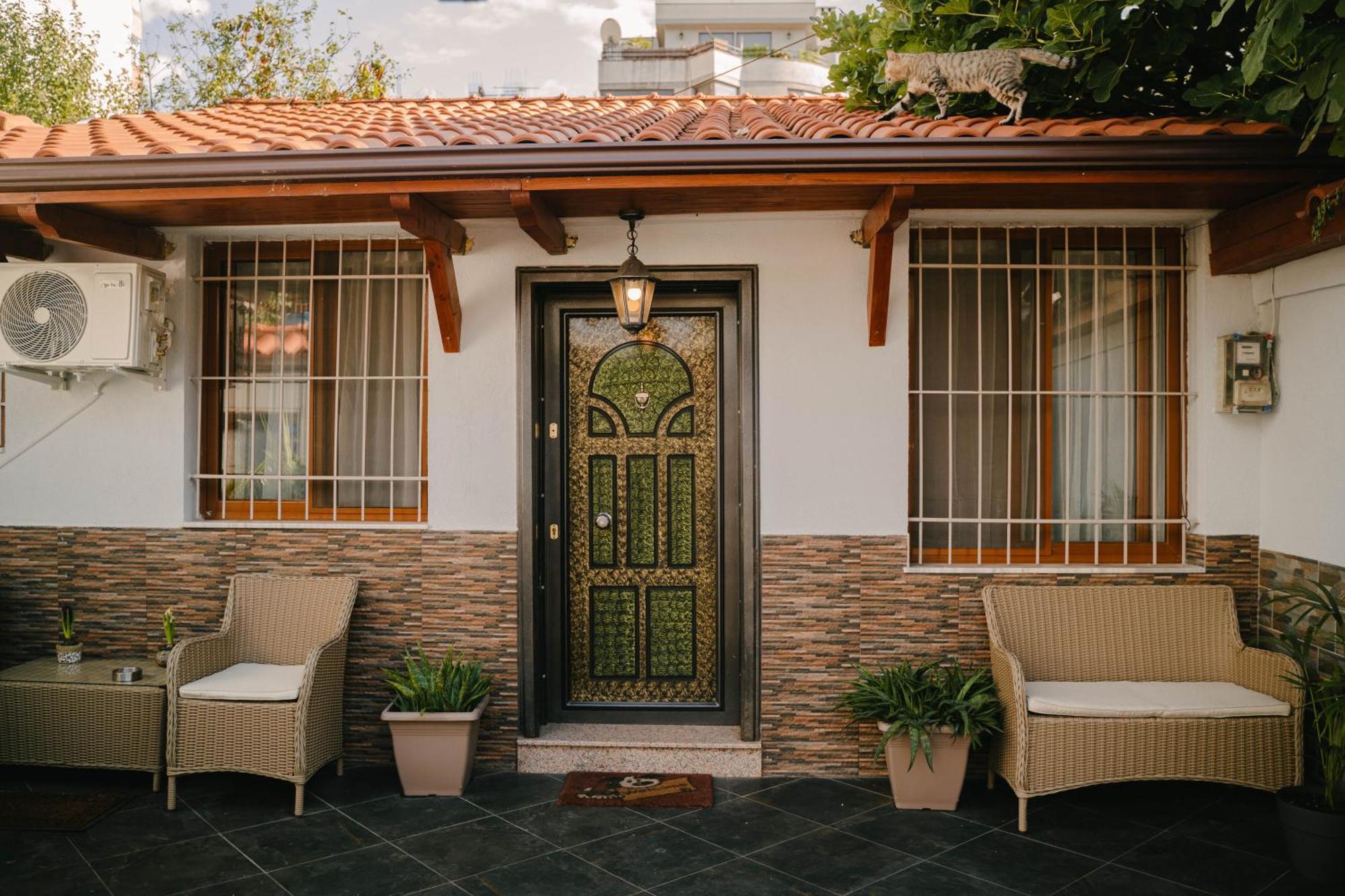 טיראנה Peaceful Villa In New Bazaar מראה חיצוני תמונה