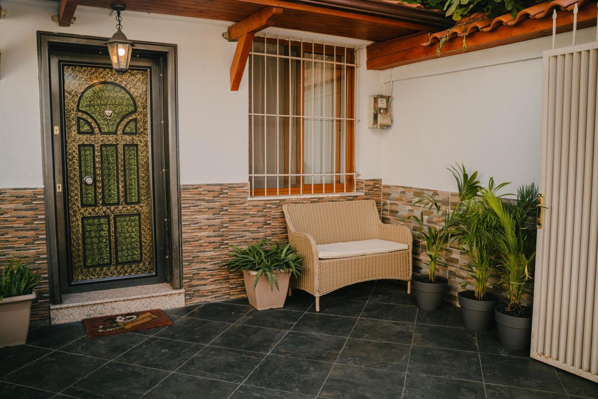 טיראנה Peaceful Villa In New Bazaar מראה חיצוני תמונה