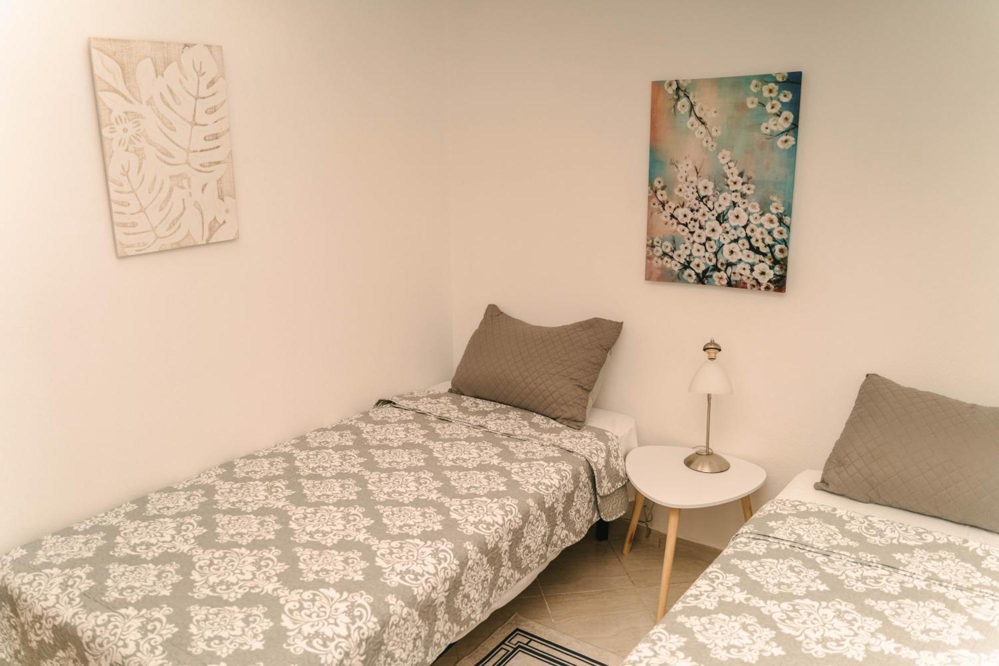 טיראנה Peaceful Villa In New Bazaar מראה חיצוני תמונה